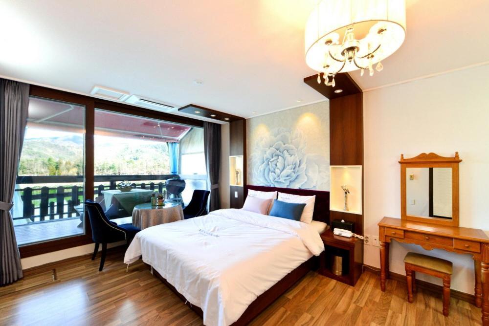 Moonlight Blue Pension Villa Gapyeong Bagian luar foto